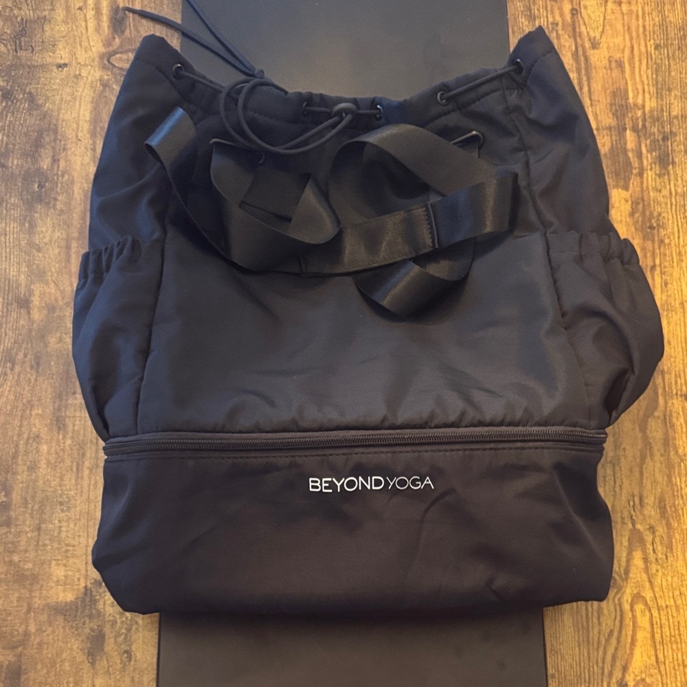 Beyond Yoga Black Drawstring Tote/bacpack